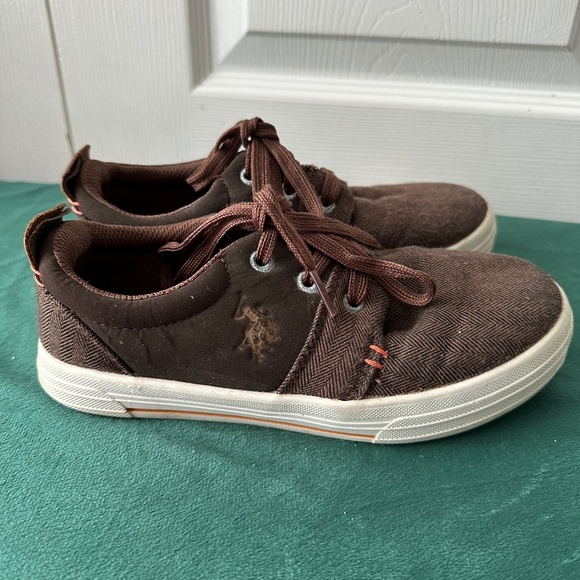 US Polo Assn , Harvey shoe, brown , boys size 2 - Picture 1 of 6